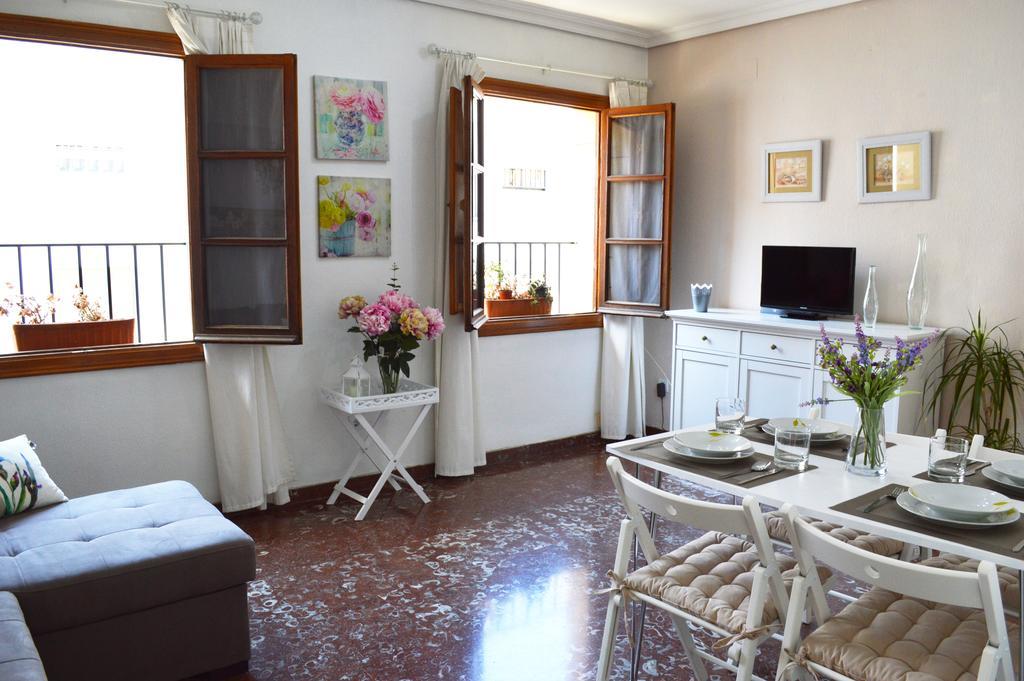 Bonito Apartamento Junto Al Palacio De Viana Cordoba Luaran gambar