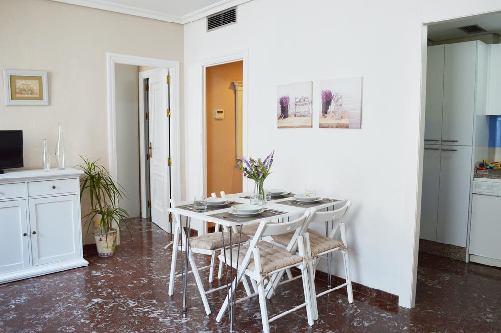 Bonito Apartamento Junto Al Palacio De Viana Cordoba Luaran gambar